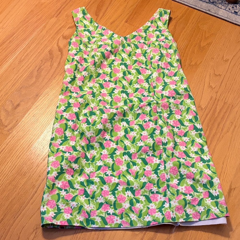 Lilly Pulitzer vintage white label V-neck dress size S pink and green floral